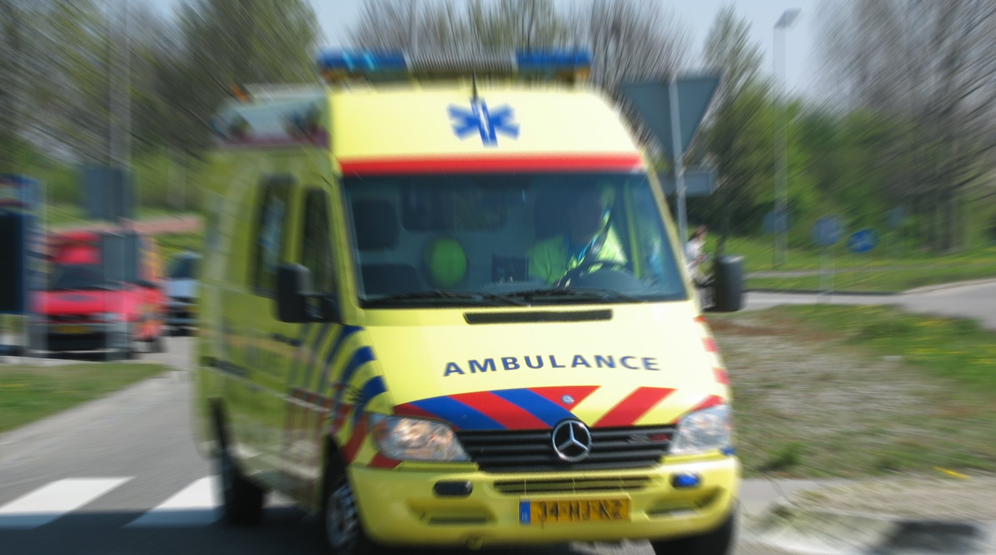 dictator logboek opleiding Sirenerader waarschuwt voor naderende ambulance - VerkeersNet