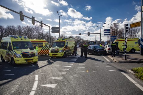 Zwaar ongeval op de Amsterdamseweg (N202) bij Velsen-Zuid BEELD ANP