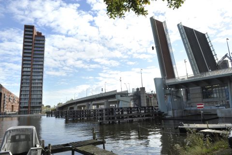 De Den Uyl-brug in Zaandam BEELD Onderzoeksraad voor de Veiligheid