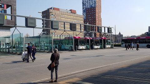 Breng-bussen op station Nijmegen