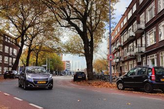Walenburgerweg in Rotterdam is de eerste 'grote' weg in Rotterdam waar 30km/u werd ingevoerd.